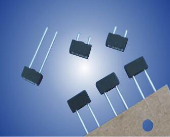 AST 300V迷你 方形慢斷保險絲 8.4*4*4 UL （可代替北美產(chǎn)品，不需報備）